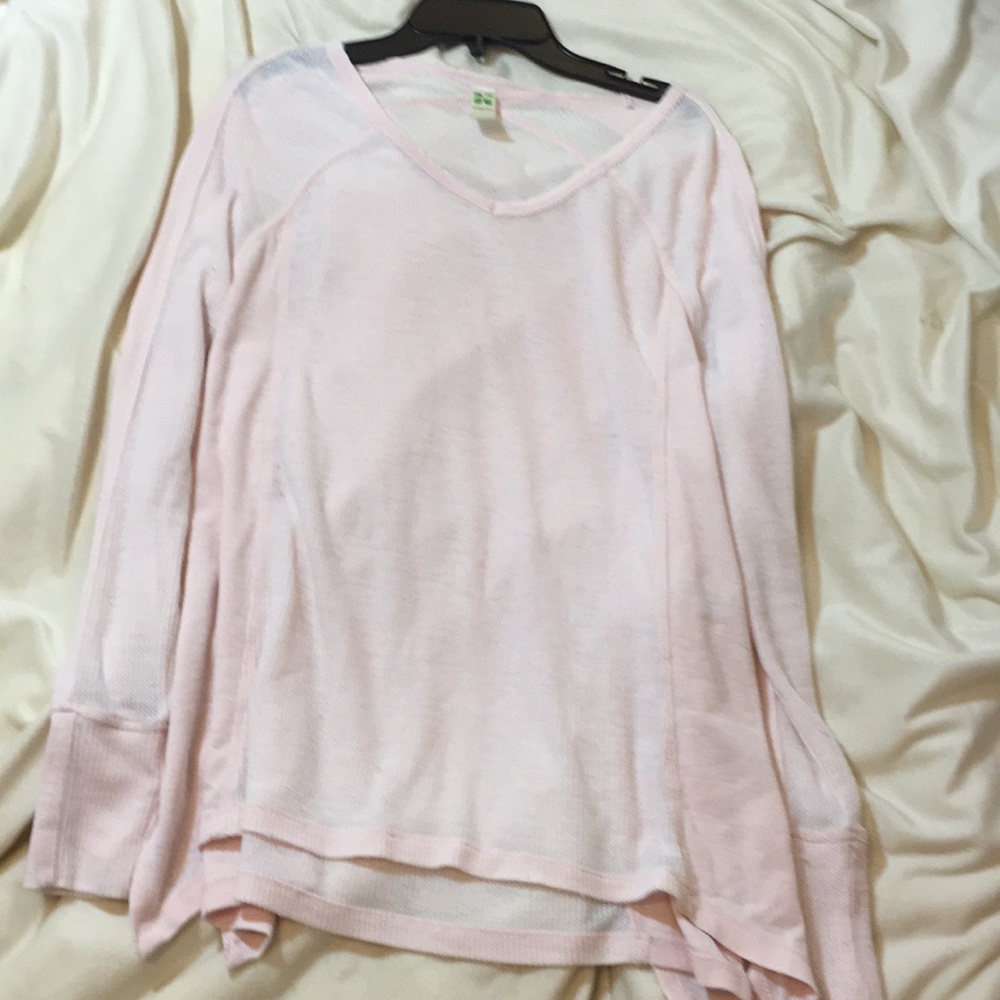 Long sleeved top, light material, lightly used